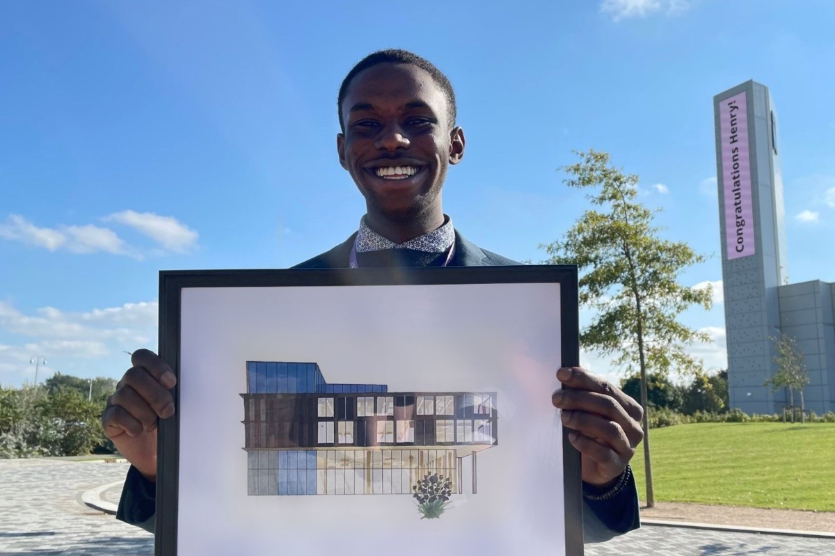 Hooray for Henry! School student scoops competition prize
