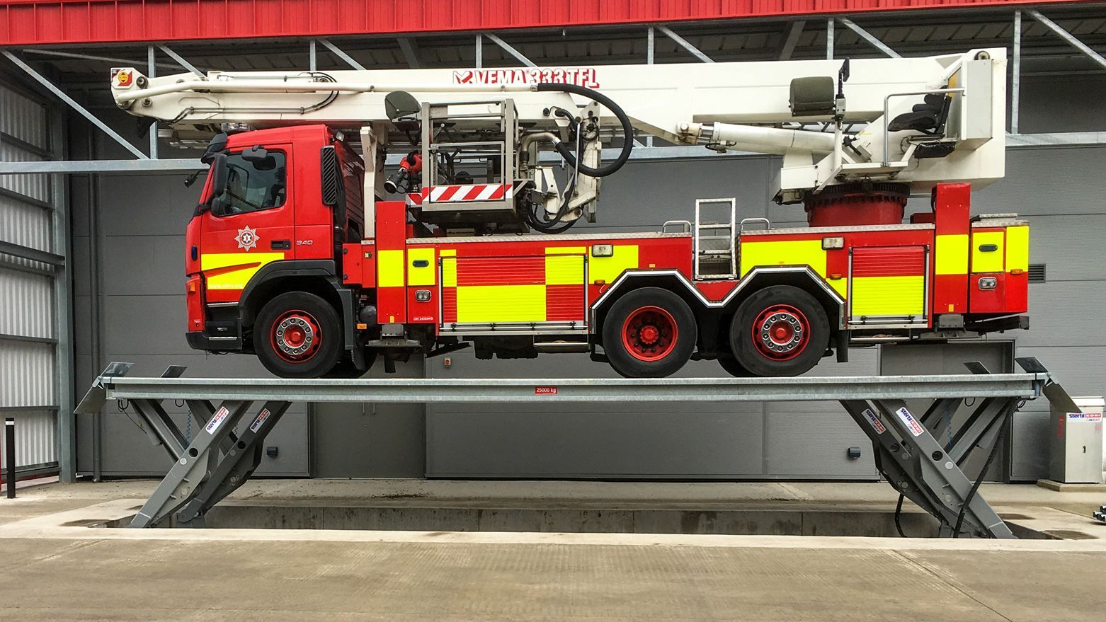 Stertil Koni Lifts Support Northern Ireland Fire & Rescue HQ Northamptonshire Chamber