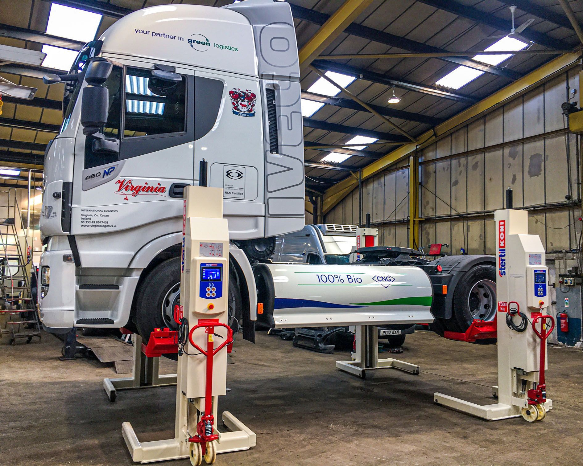 STERTIL KONI LIFTS OPTIMISE SPACE FOR WALTON SUMMIT TRUCKS